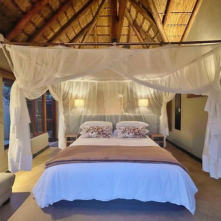 10 Raptors Lodge Ходспруит Екстериор снимка
