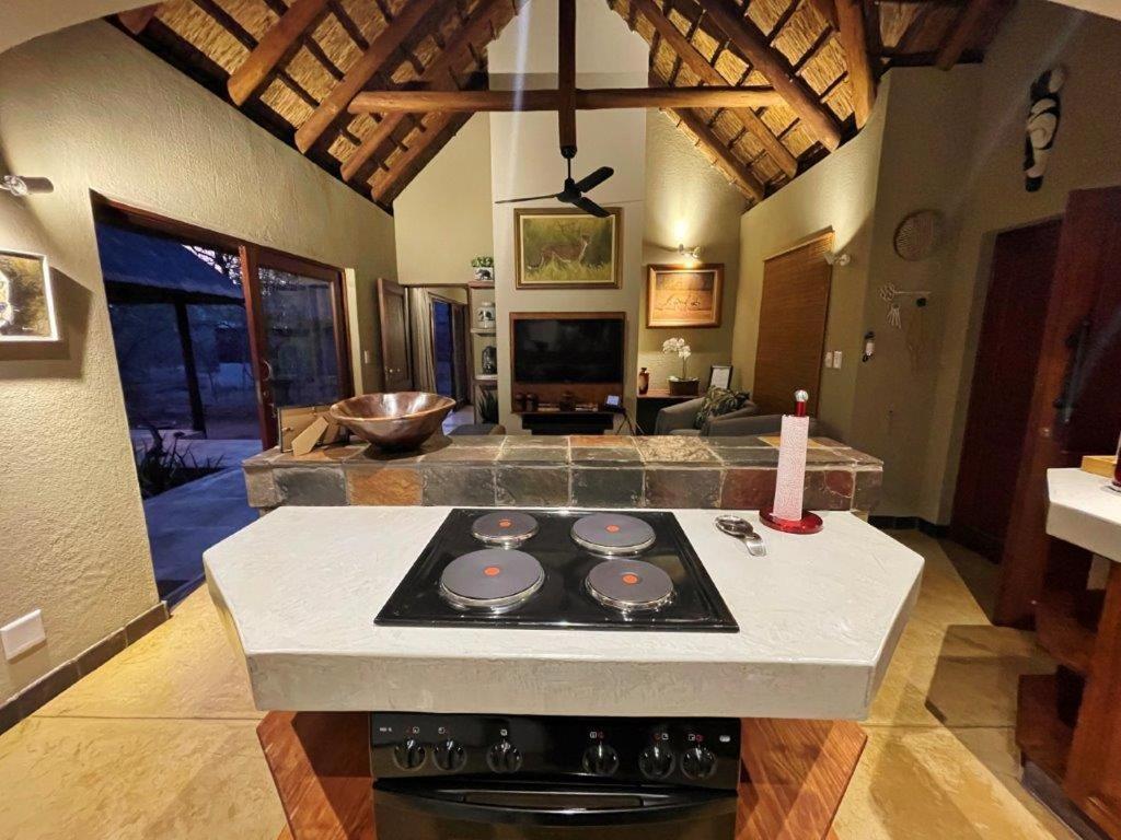 10 Raptors Lodge Ходспруит Екстериор снимка