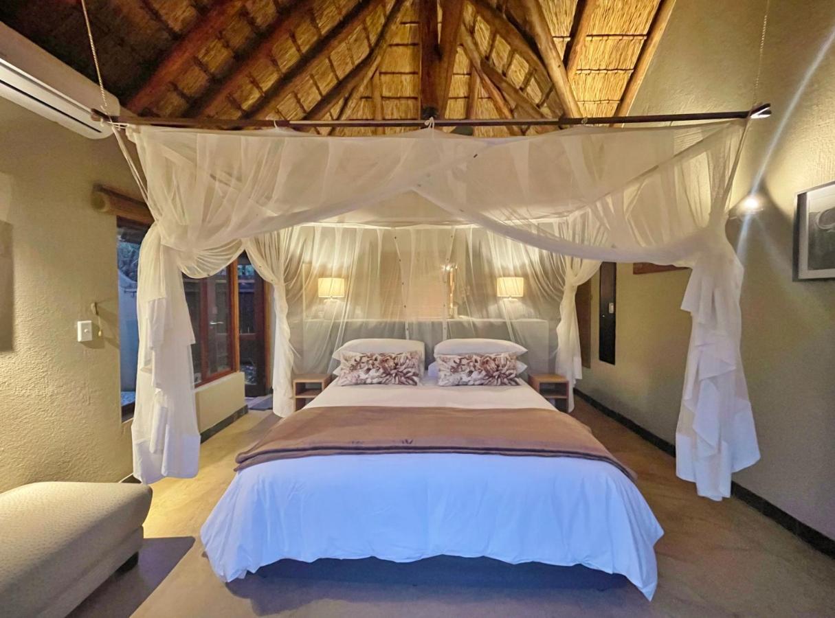 10 Raptors Lodge Ходспруит Екстериор снимка